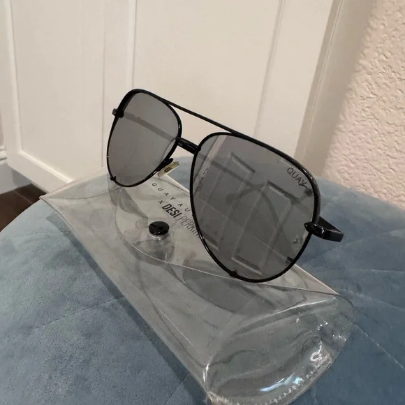 Quay x Desi Aviator Sunglasses - Picture 2 of 5